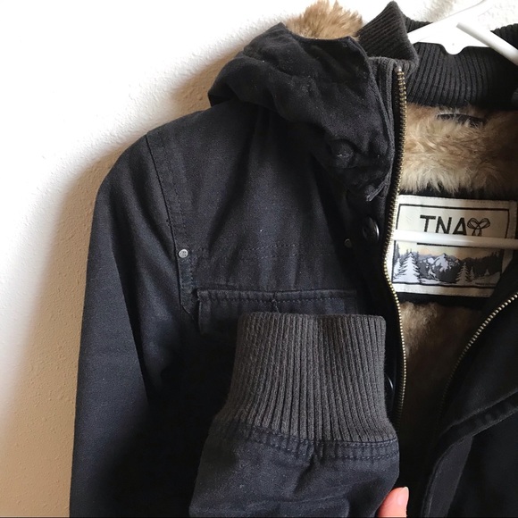 TNA Aritzia Black Faux Fur Jacket* - Picture 4 of 8